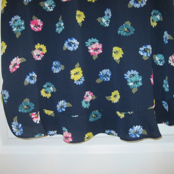 Joe Fresh Sleeveless Floral Top - Picture 4 of 5